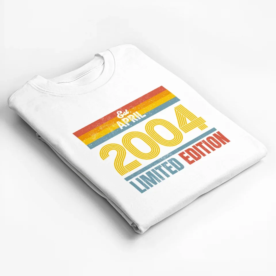 25_T-shirt White_Folded_2.psd_0